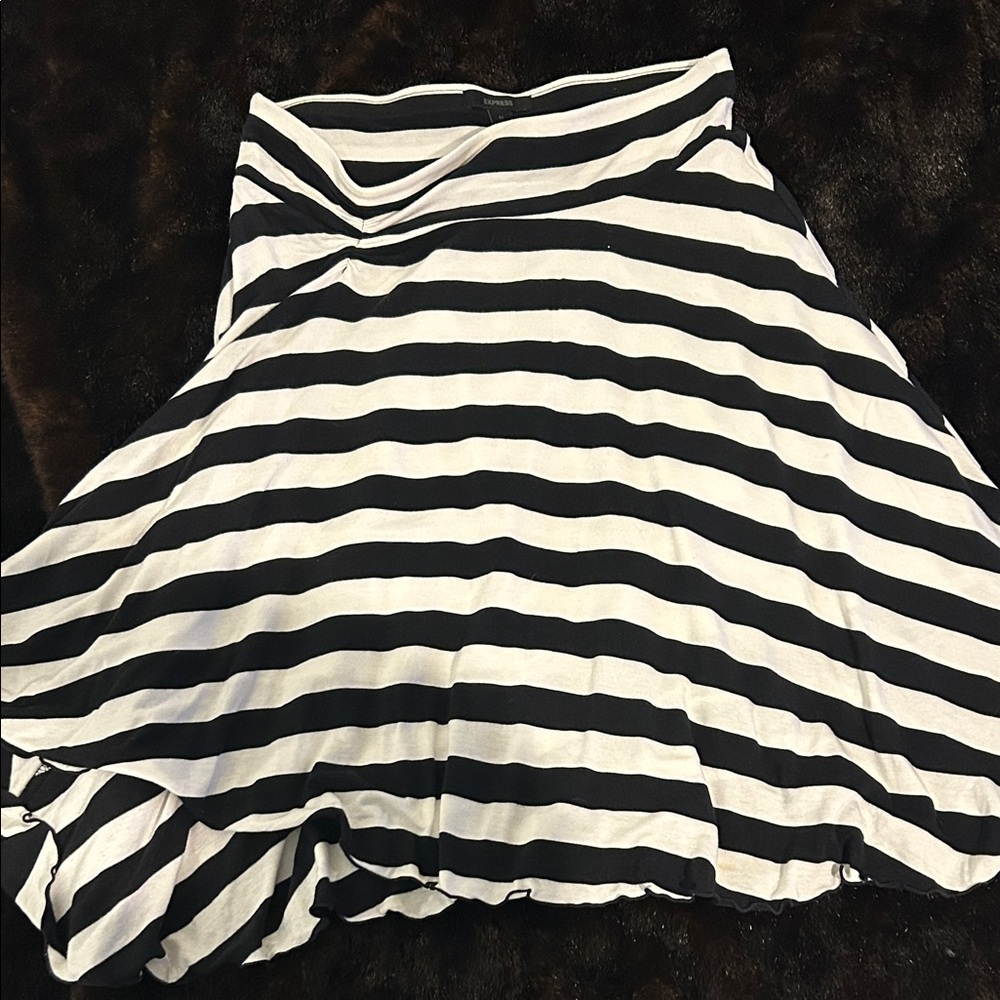 Express Black White Striped A-Line Skirt Size M High Waist Stretch